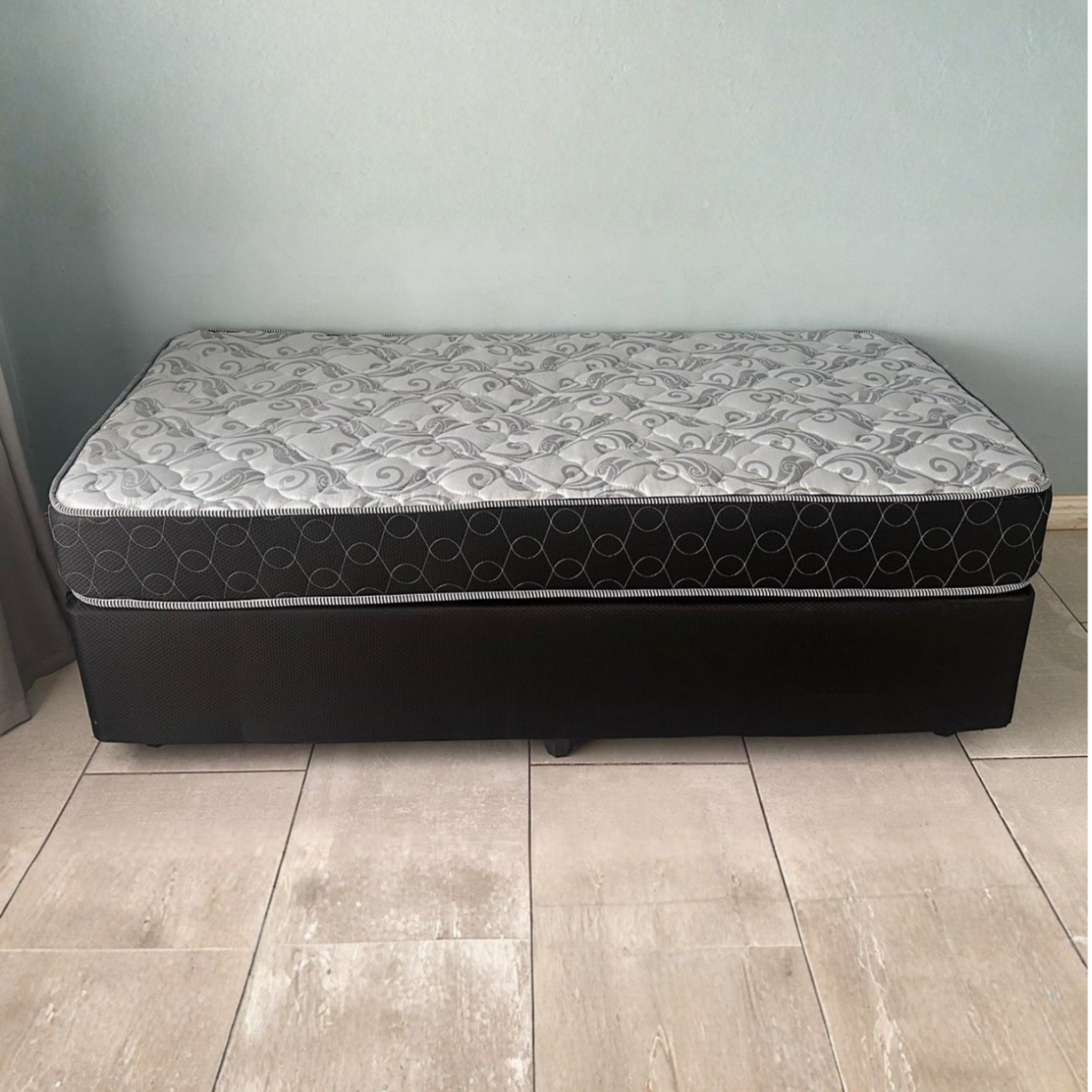 Single bed Matrass + Base" 910 mm Spartan